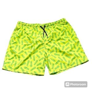 Ripzone X-Large Vibrant Pineapple Trucks Side Pockets, 1 back pocket Summer